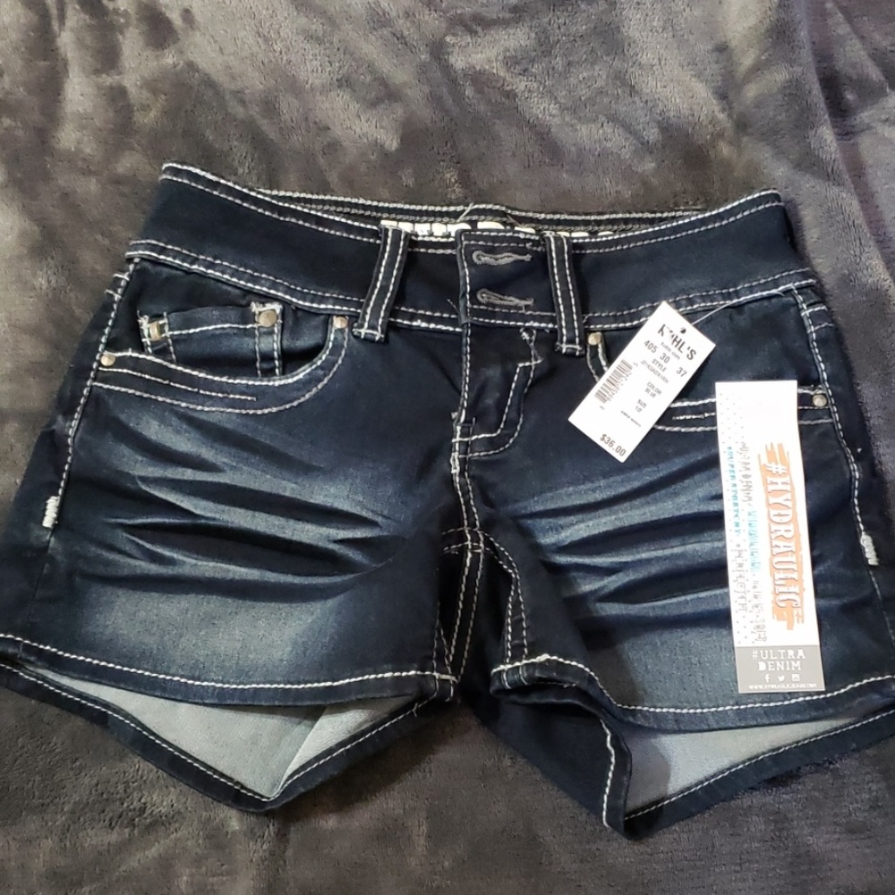 Hydraulic short